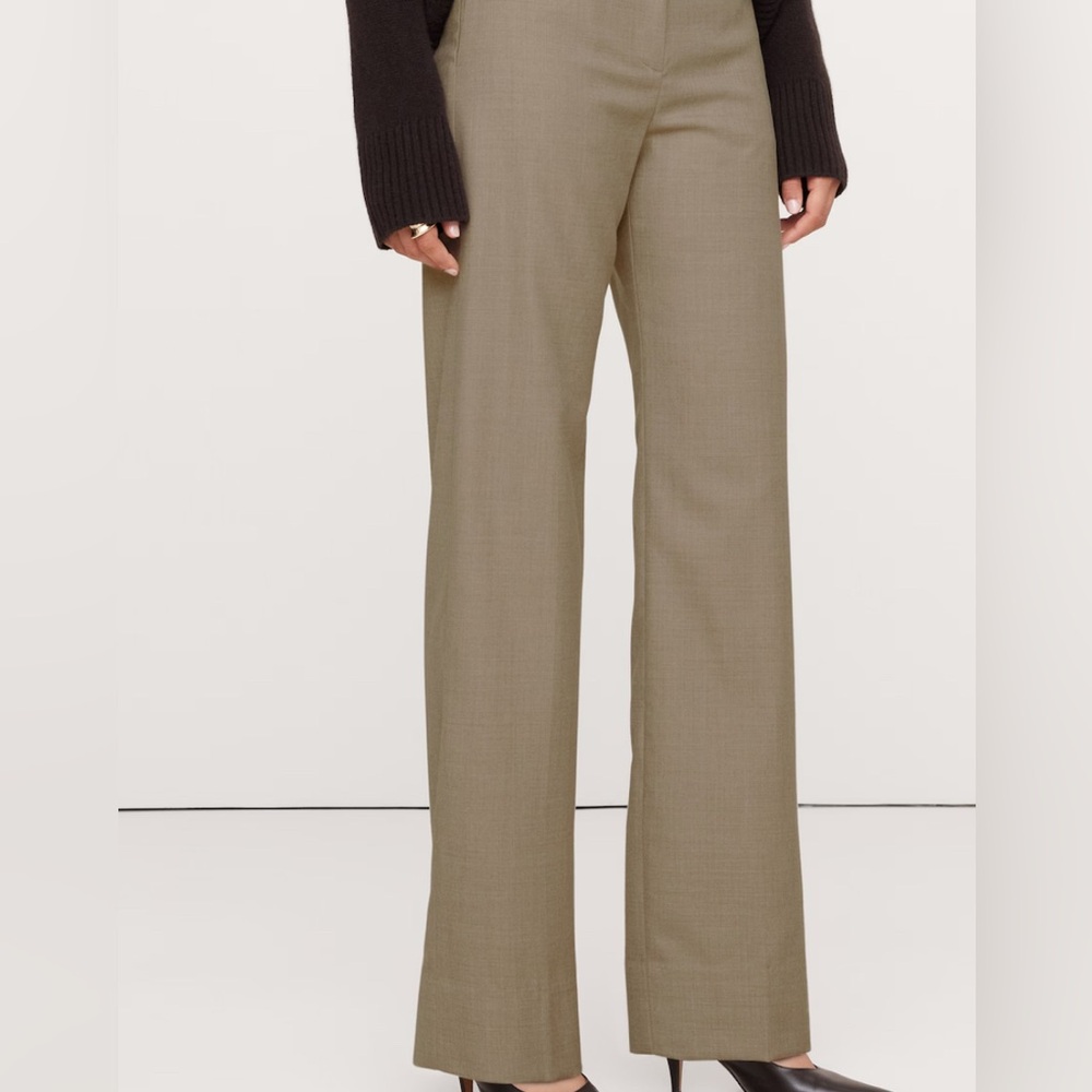 NWT Banana Republic High-Rise Modern Straight Lightweight Wool Flannel Pants